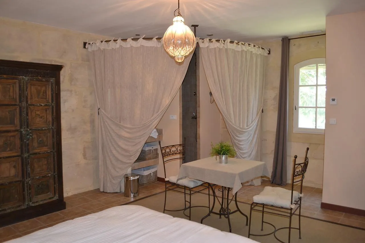 Mas Petit Prince Arles 0*,
